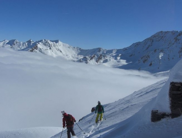  Deslizamiento por las crestas 